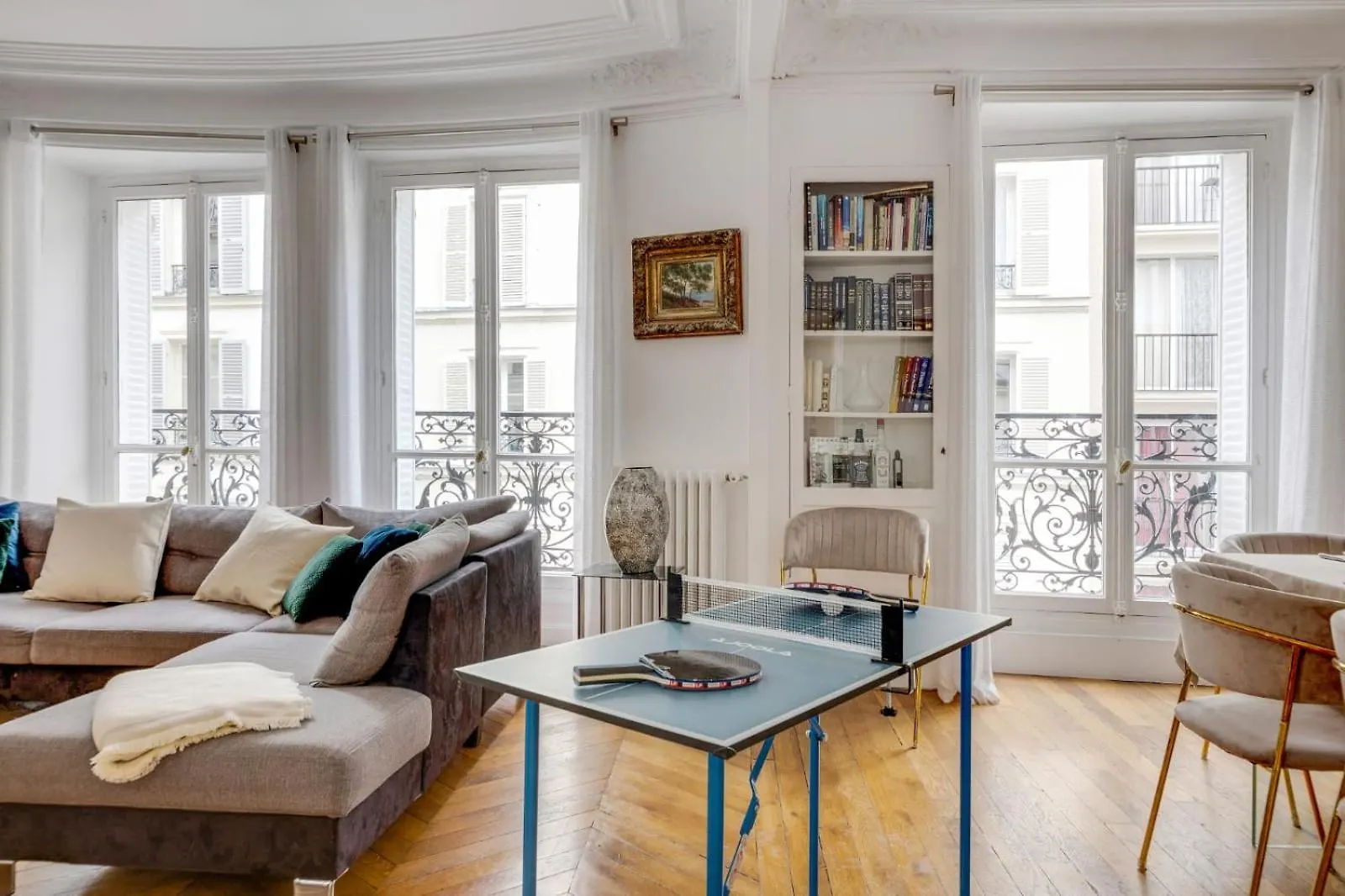 Luxurious Flat Champs Elysee Apartment